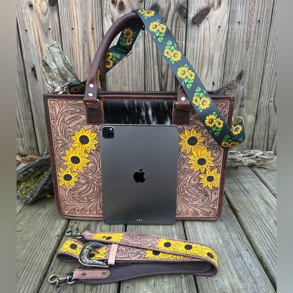🌻LAST ONE! TOOLED LEATHER COWHIDE SUNFLOWER LAPTOP BAG PURSE w/ BELT STRAP🌻 - Picture 3 of 12